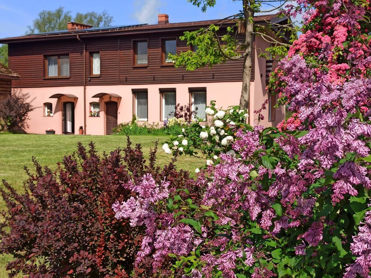 Dom Goscinny Przy Jeziorze Gardna Wielka Buitenkant foto